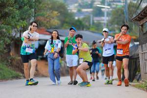 BIB: 4000
                            <button type="button" onclick="openModal(18975711)" class="btn btn-primary btn-sm float-right btn-popup" data-toggle="modal" data-target=".modal-high-quality">
                        <i class="fas fa-shopping-cart"></i> Add to Cart
                    </button>
                                            <button type="button" onclick="isThisMe(18975711, true)" class="btn btn-success btn-sm float-right btn-popup btn-isme hidden" data-toggle="tooltip" data-placement="bottom" title="นี่คือรูปของคุณใช่ไหม คลิกที่นี่เพื่อเอาเข้าอัลบั้ม">
                        <i class="fas fa-plus"></i> Add to album
                    </button>
                    <button type="button" onclick="isThisMe(18975711, false)" class="btn btn-warning btn-sm float-right btn-popup btn-isnotme hidden">
                        <i class="fas fa-ban"></i> Remove from album
                    </button>